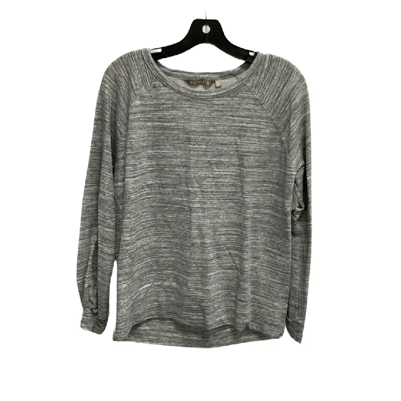 saffron sweatshirts vibrant tone -Sweatshirt Crewneck By Athleta In Grey, Size: Xs