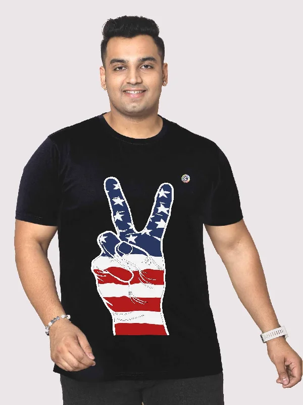 berry flash t-shirts -Men Plus Size Black Peace Sign Hand American Flag Round Neck T-Shirt