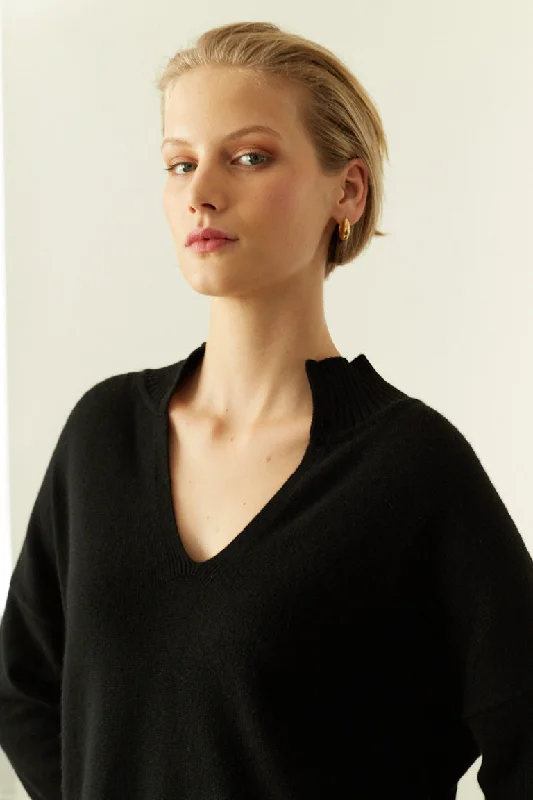 mulberry pullover sweater deep glow -Black Cashmere V-Neck Funnel Sweater