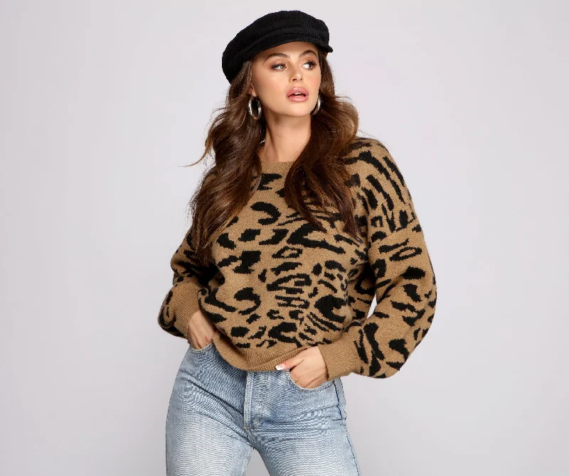 pullover sweater with scalloped hem -Leopard Print Crew Neck Sweater