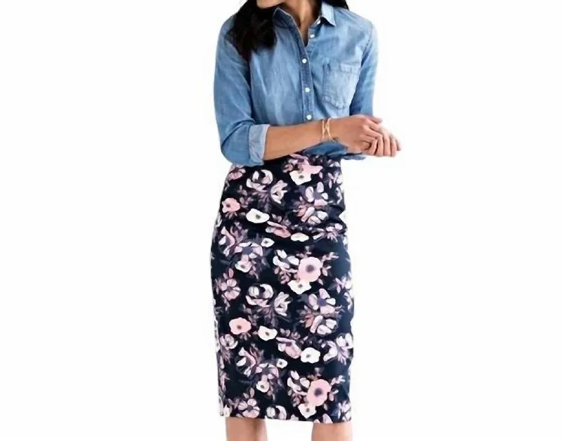 plus flow skirts -Midi Pencil Skirt In Watercolor